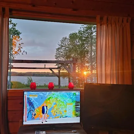 בקתה Authentic Finnish Lakeside Lusila